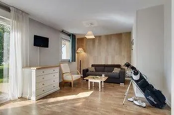 Le Château Des Ormes 3*