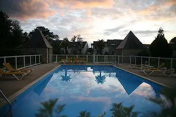 Le Château Des Ormes 3*